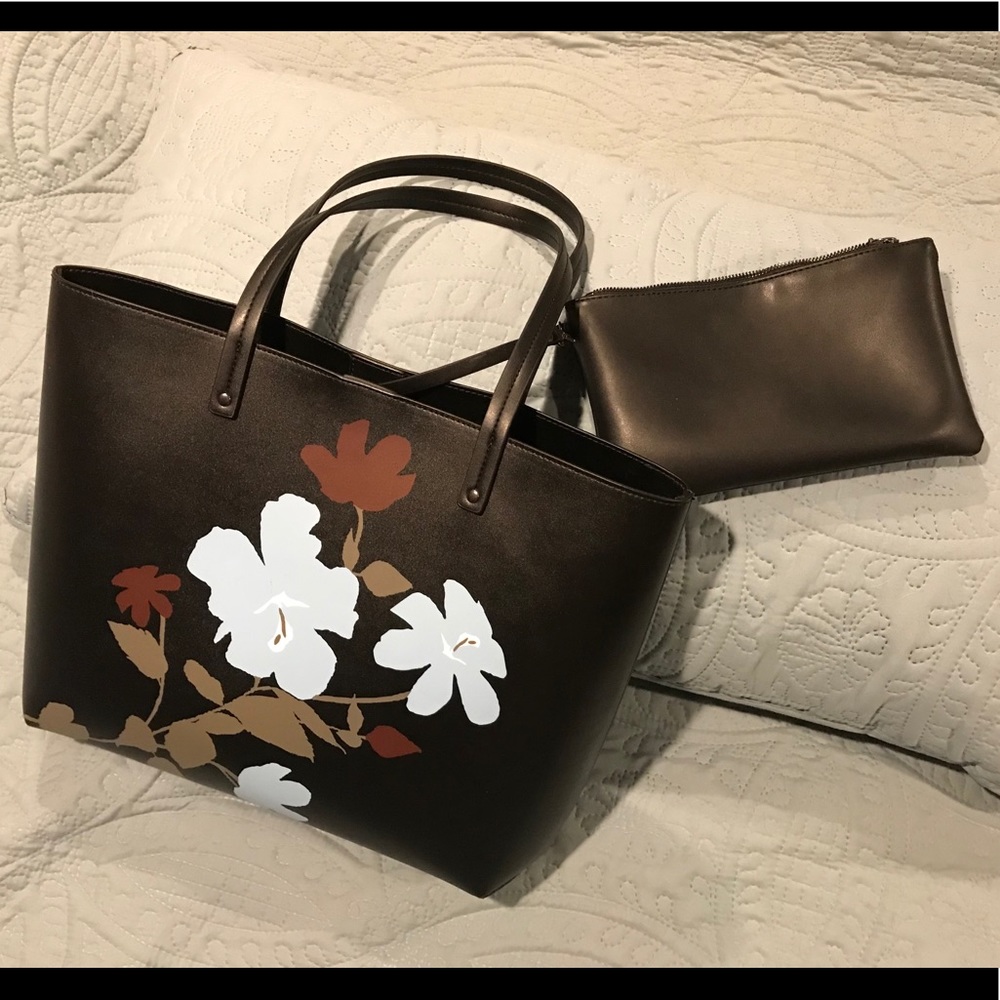 Black tote
